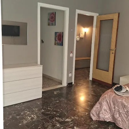 Friendly 3 Large Three-room