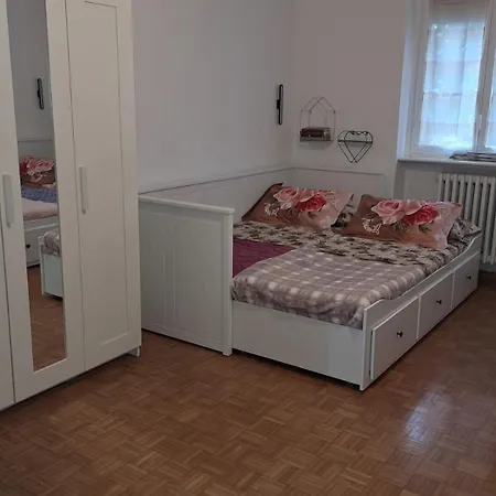 Friendly 3 Large Three-room *